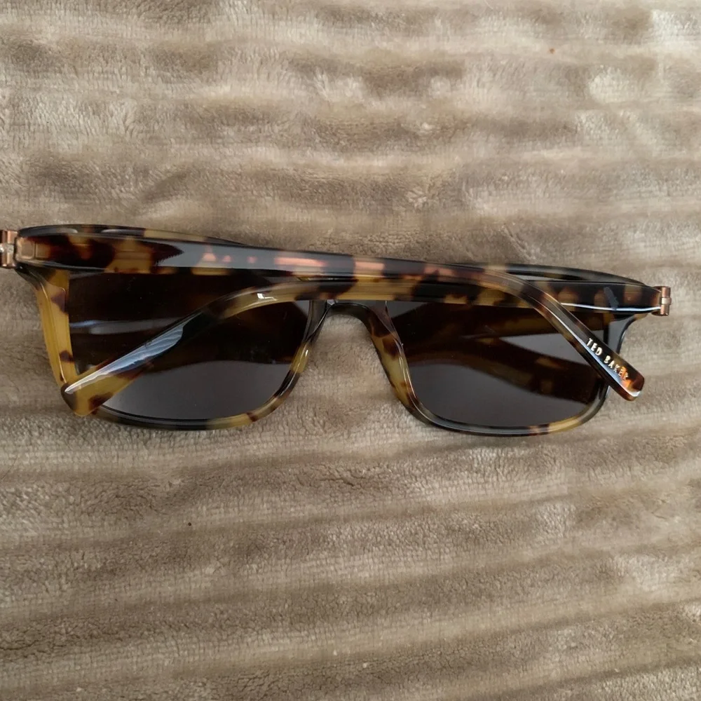 Ted baker sunglasses - Picture 2 of 4